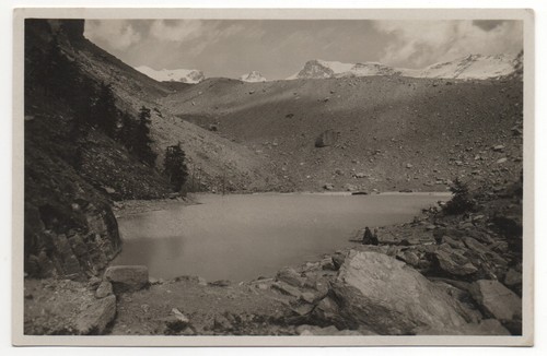Lago bleu roccia nera - lago,