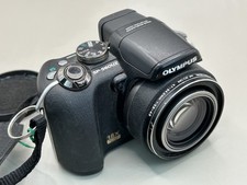 Olympus SP-560UZ fotocamera