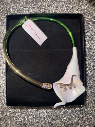 Nwt betsey johnson calla - nwt,