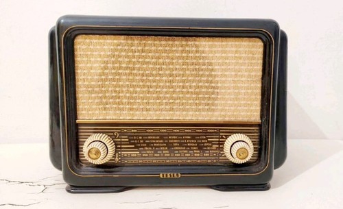 Radio valvole tesla - a,