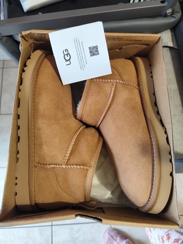 Ugg nuove con - , mai