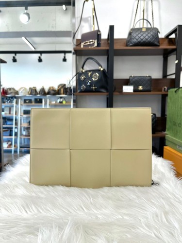 Bottega veneta arco - veneta,