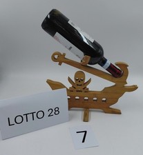 Porta bottiglie in legno a forma di nave dei pirati