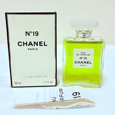 CHANEL n.19 Eau de Parfum EDP 50 ml / 1,7 fl oz nuovo in scatola profumo verde vintage