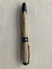 Penna stilografica in legno