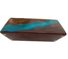 Scatola portapenne in resina