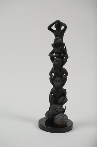 Statua totem scimmia ghisa - in,