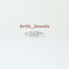 Moissanite Rotonda Con 14K