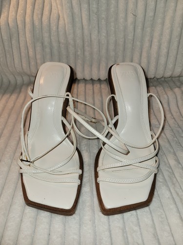 Zara sandali con tacco - sandali,