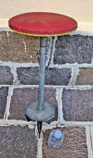 Sgabello regolabile con fissaggio a terra per pescare