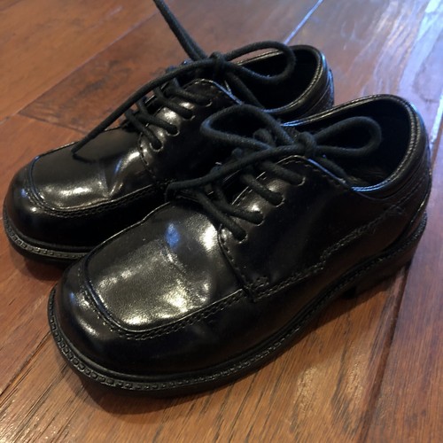 Scarpe eleganti nere - , ragazzo