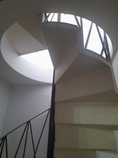 scala a chiocciola in ferro battuto artigianale