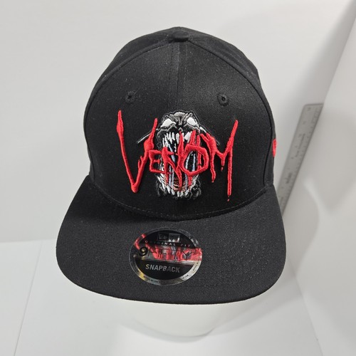 Venom face with logo marvel - face,