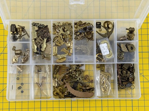 Assortimento accessori vari