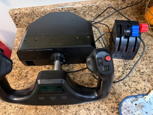 Saitek pro flight yoke - saitek,