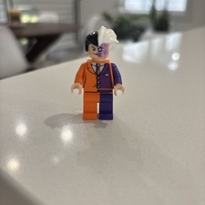 LEGO Batman II Minifigure Due