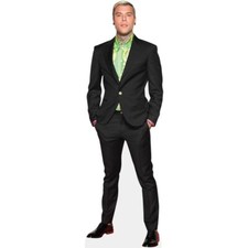 Fedez (Suit) a grandezza