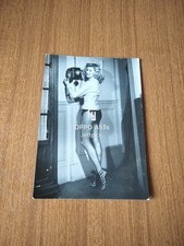 VECCHIA FOTO ORIGINALE DONNA BIONDA PIN UP CON CALZE A RETE AL TELEFONO ANNI 50