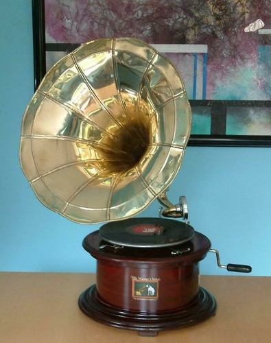 Replica gramophone player - player, 78