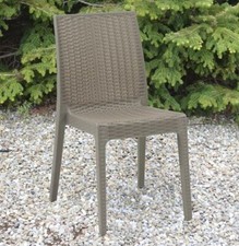 SEDIA in RESINA impilabile da