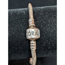 Pandora Moments 7" Three