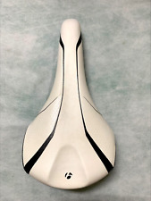 NUOVA sella Bontrager Evoke 2 - guide nere CrMo (COPERTURA BIANCA)