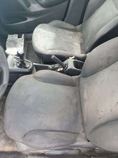 sedile anteriore sinistro