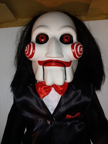 Saw horror movie 2004 - saw,