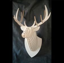 Trofeo di cervo in legno Testa