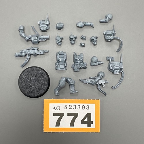 Kasrkin vox trooper granata - vox-trooper,