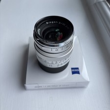 Carl Zeiss T* Biogon 35 mm F/2