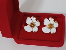 Oscar de la Renta- Boucles d'oreilles à clipser- Fleur émaillée en blanc