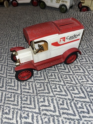 Vintage ertl cardinal food - ertl,