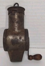 Antica grattugia per spezie