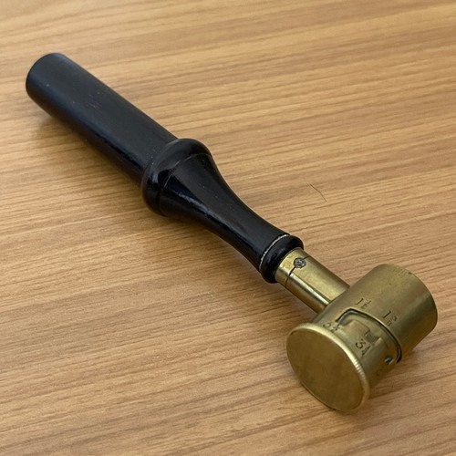 Pistola vintage ricarica - vintage,