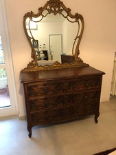 Specchio,  e comodino adatto per stile Shabby Chic