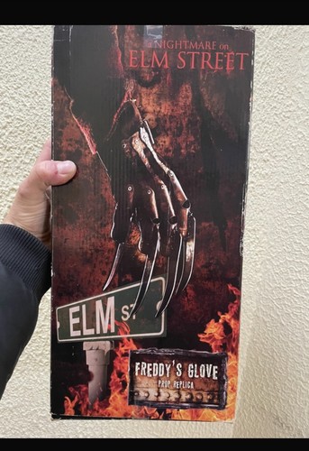 Glove freddy krueger - glove,