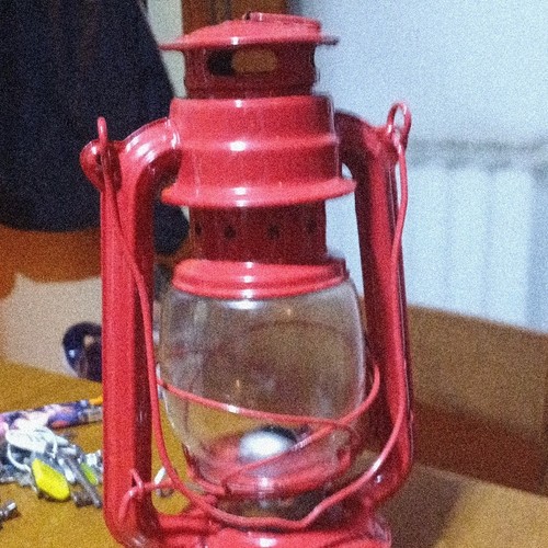 Lanterna rossa metallo e - metallo,