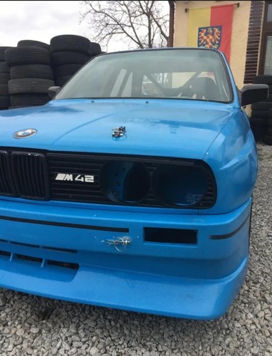 Bmw e30 320 - bmw, calandra