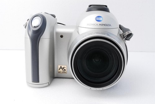 Fotocamera digitale compatta