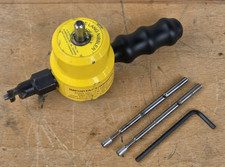 The Lang Nibbler Taglierina per lamiera per qualsiasi trapano manuale