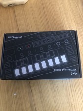 Roland Aira Compact J-6