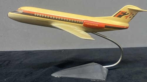 Aereo metallo fokker f28 - fokker,
