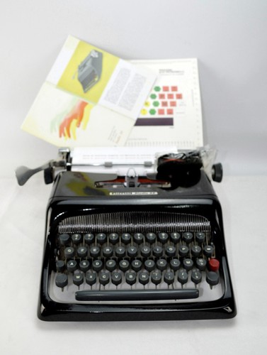 Macchina scrivere olivetti - da,