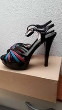 Sandalo nero celeste fucsia