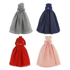 Vestito da bambola fatto a