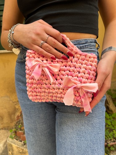 Borsa realizzata mano - a,