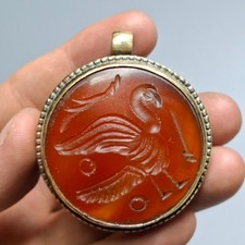 Bellissimo ciondolo amuleto