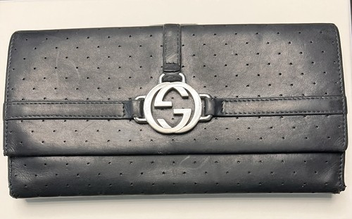 Authentic gucci black - authentic,