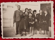 FOTO EPOCA GRUPPO UOMINI DONNE E BAMBINI ANNI 20-30 C. ( F 6 )